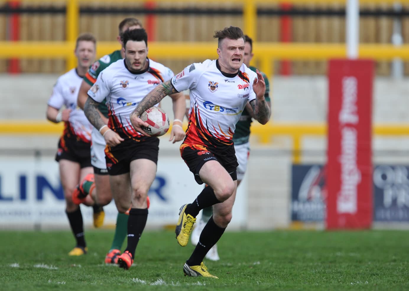 2015 - Dewsbury v Hunslet - Anthony Thackery makes break